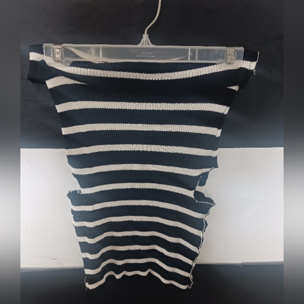 Women Black & White Striped Off Shoulder Top - Picture 10 of 14
